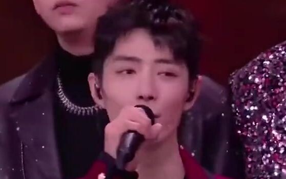 ในที่สุด เมื่อรู้ว่าการเป็นระดับท็อปหมายความว่าอย่างไร เซียวจ้านก็เปิดเสียงของเขา และผู้ชมทั้งหมดก็ต