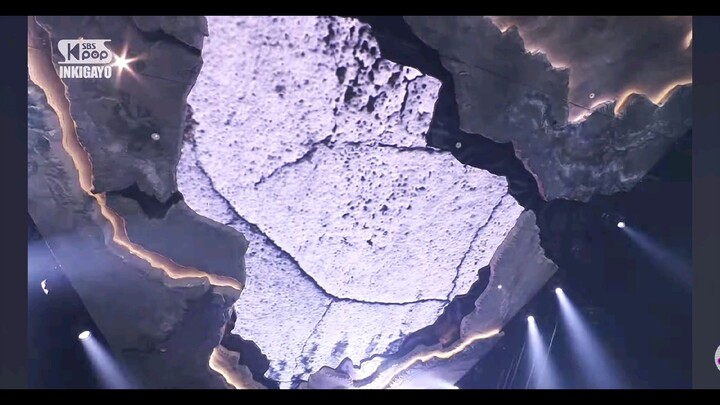 jisu - earthquake พี่จีชูสวยมากก