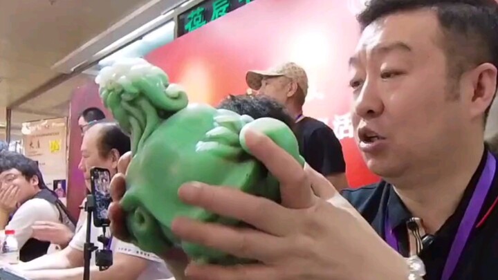 | Huashan Appraisal Show – On-Site at the Preliminaries | Spend ten thousand yuan on a plastic fake?