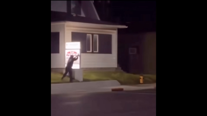 ต่างกันเพียงหนึ่งคำ