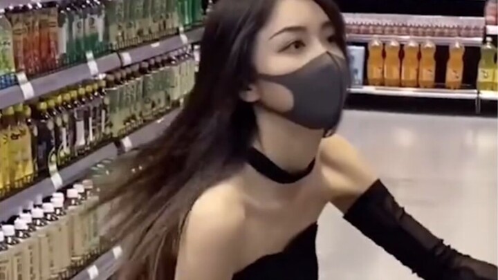 “นี่แหละคือความหมายที่แท้จริงของการเห็นเพียงครั้งเดียวเป็นเวลาพันปี!”