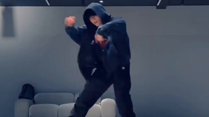 [Personal] Top 6 Kpop idols' new thing dance covers