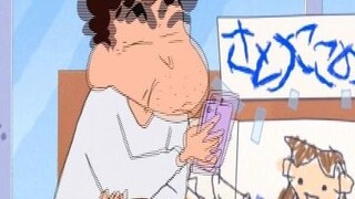 Saya tidak tahu di mana Shin-chan belajar keterampilan cosplay, tetapi dia dapat mengganti pakaianny