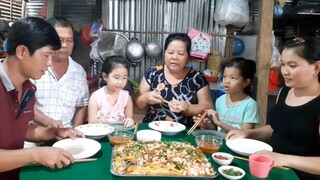 Món Gỏi Đu Đủ Ốc Lác Bữa Ăn Bên Gia Đình Thật Ấm Áp| TKQ & Family T432