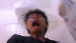 5e ดังขึ้นทันทีเมื่อคุณไปเข้าห้องน้ำ