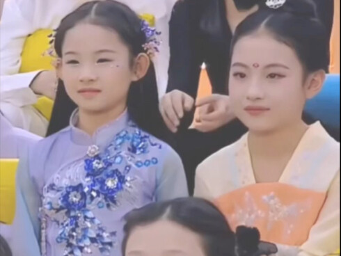 Dua si kecil yang dulu sudah tumbuh besar!