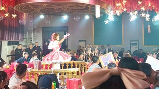 أنا سعيد جدًا لأنني قدمت خاتم الزفاف لصديقة عزيزة كفتاة سحرية كاوري!