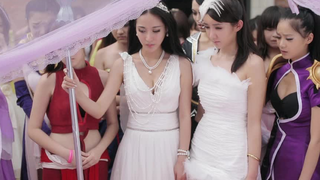 沙雕短片：当一个男人被一群女人绑架…