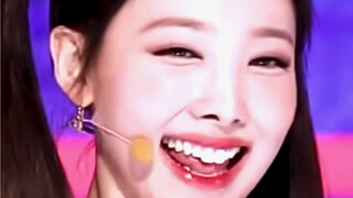 Twice/Itzy's 9 out of 10 outfit changes