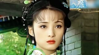 She is worthy of being called "the most beautiful woman in the mainland". Her stage name "Shui Ling"