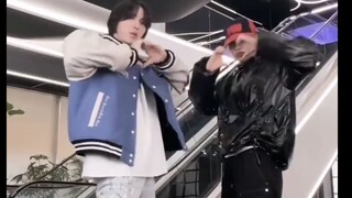 BADA LEE x TREASURE苏庭焕《B.O.M.B》舞蹈挑战