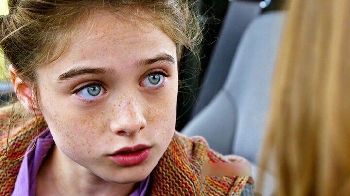 “โลกแห่งวันพรุ่งนี้”: เทพธิดาโลลิ คุณลุงเย่อหยิ่ง และสาวบ้าคลั่ง