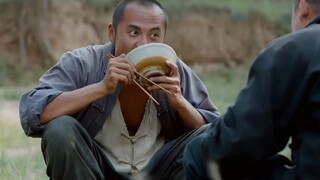 老头抠门到舔碗，没想到被黑娃一招占个大便宜