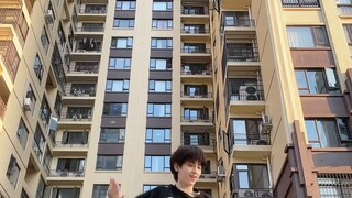 Aku tidak akan pernah memakai pakaian yang kebesaran lagi!! Koreografi Shiori Ratata