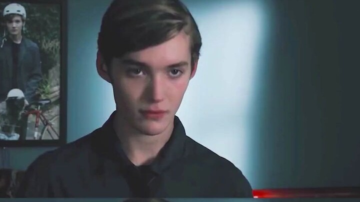 【هاري بوتر】 اتضح حقًا أن هناك من يستطيع قضاء نصف حياته في البرج العالي اعتمادًا على ذكريات شهرين واس