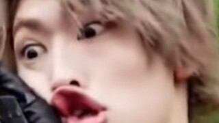 "♪โยโฮโฮะ♪ ฉันคือขโมยโลก~"