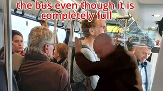 POV: You're in a completely normal bus
