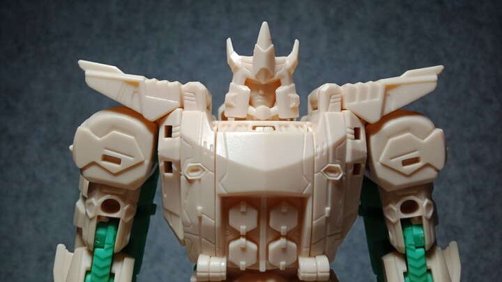 [IDW หายไป] การกลับมาของ Titan และความลึกลับของหัวนกอินทรีของ Vacava! - -