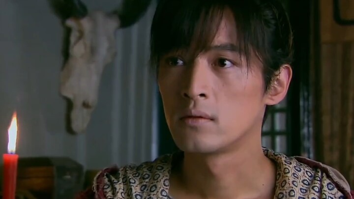 Doesn’t this guy find it weird talking to himself?