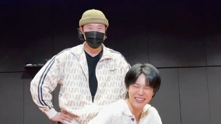 【BTS Park Jimin x Lee Hyun x TXT Choi Soobin, Choi Beomgyu】Thử thách "Like Crazy" cùng cặp anh em Hy