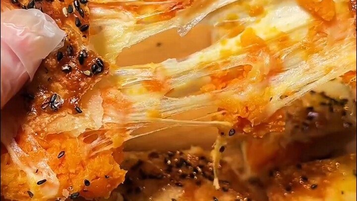 Trời ơi sao mà cưỡng lại được sức hấp dẫn của món ngon này 🤩  #monngonmoingay