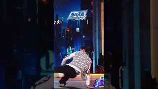 Yeah .. Fast learner💚#wangyibo #wangyibo王一博 #shorts #streetdanceofchinas5