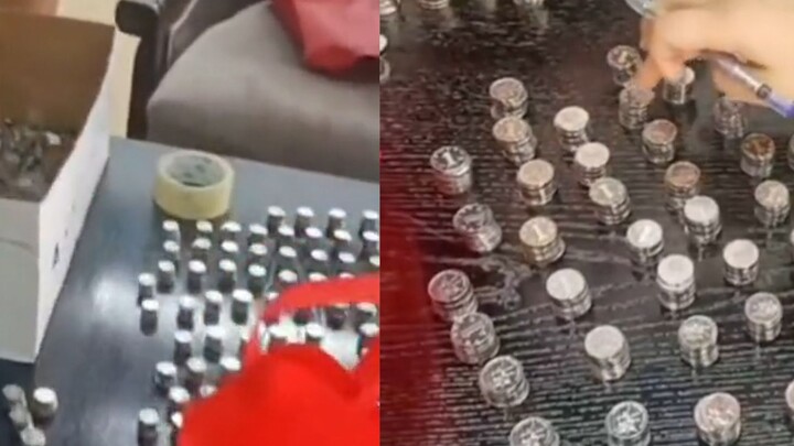 Homeowner Carries 90 Pounds of Coins to Pay Property Fees, Blasts Staff on the Spot: “I’m Just Fed U