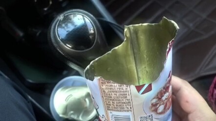 Akhir-akhir ini agak suka makan.