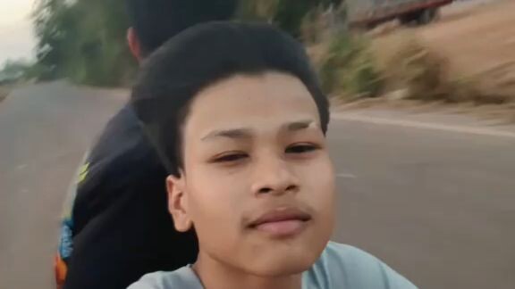 เค้าลูกเจ้าสัวเราลูกเจ้าของวัว