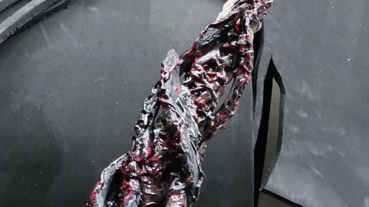 Menemukan sebilah pedang koin tembaga di alam liar...