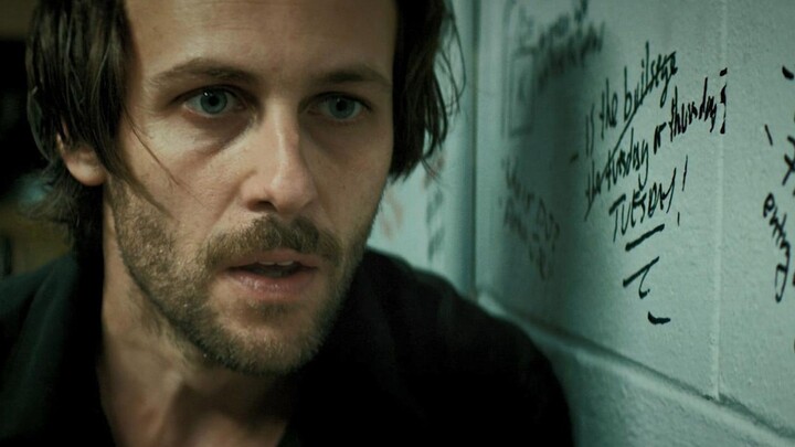 Man Injects Time-Space Serum, Gains Ability to Predict the Future—but His Face Turns Grim After Usin