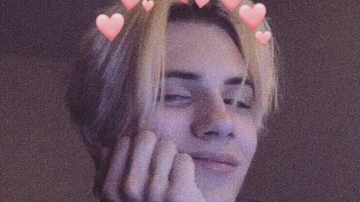 SUDDENLY SEVENTEEN❣ (A Time travel genre where the female lead returns to her past to seek love)