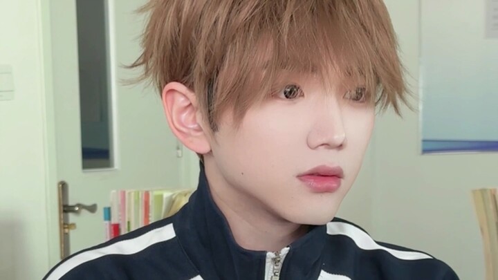 Aku rela memukulmu, dan kamu kebetulan tahan pukulan...