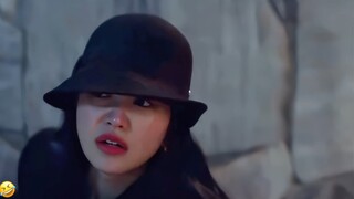 Không bao giờ kết thúc phải không? Hahahahahahahahahahaha Jina của chúng ta thật là khốn khổ hahahah