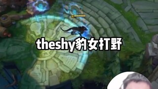So it turns out that Theshy is actually the original master of farming as Leona!