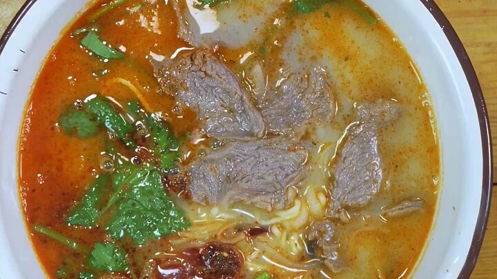 Tonight’s dinner will just be lamb-flavored instant noodles.
