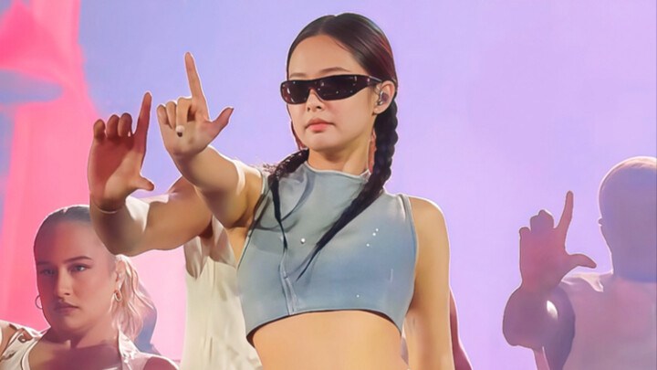 JENNIE Jakarta show like JENNIE + Extra L + Starlight