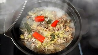Bí Quyết làm món Ốc Hương Hấp Nước Dừa Giữ Được Độ Ngọt Của Thịt và Lấy Hết Phần Đích Ốc Đơn Giản