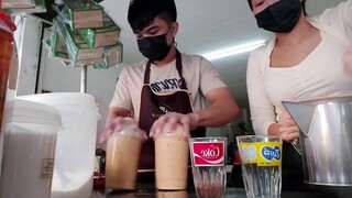 เมนูที่ขายดีที่สุด*ชาเขียวชาเย็นโกโก้โอวัลตินเนสกาแฟกาแฟโบราณชาดำชามะนาวน้ำบ๊วยโอเลี้ยงค่ะ