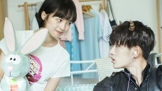 [Teacher Liu] A romantic movie about a beautiful student girl falling in love with a virtual game ch