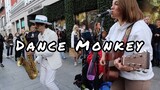 [Allie Sherlock] Hát "Dance Monkey" đệm saxophone của bạn người Ý