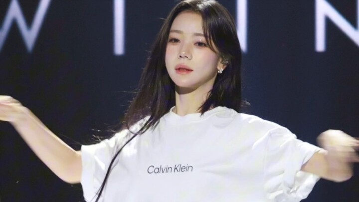 被张紫宁白T硬控的一分钟