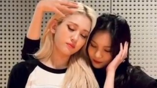 Ratu drama online! Video dance "DUMB DUMB" SOMI x VIVIZ (GFRIEND) telah dirilis!