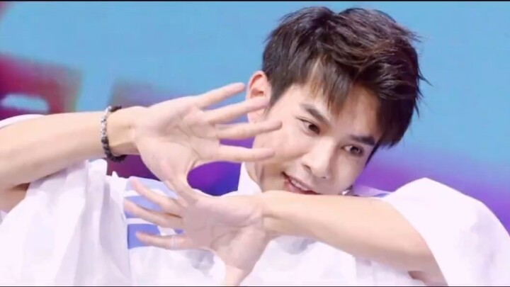 Feng Jianyu is the most handsome male version of "Pure Land of Bliss"! Handsome and charming at his 