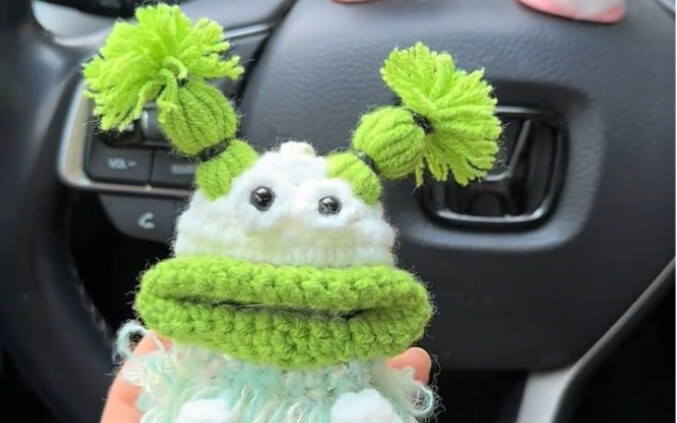 It's getting cold—quickly put a sweater on your car key!