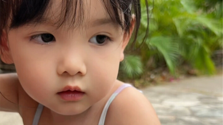 Ketika Putri Bicara Liar Melihat Seekor Kucing Kecil