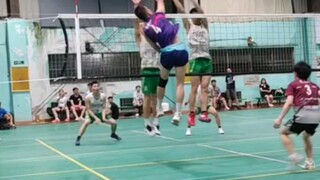 จ่ายบอลระยะไกลสุดไปยังหมายเลข 4