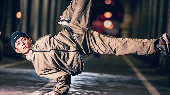 «เงาบีบอย» ผู้สร้างฝัน เจ้าแห่งเก้าอี้ เสี่ยวฮาลี่: เก้าอี้ของคุณชงชาดื่มได้ไหม?