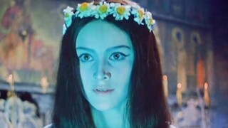 神父只是打了一个喷嚏结果却惊醒了女尸