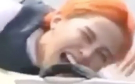 Đại hội biểu diễn hành vi kỳ lạ của sao khổng lồ 2